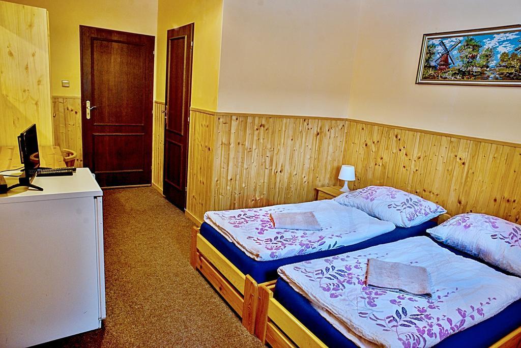Penzion Radošov ubytování v soukromí Kyselka  Exterior foto