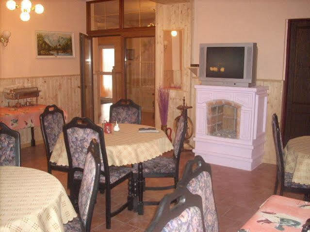 Penzion Radošov ubytování v soukromí Kyselka  Exterior foto